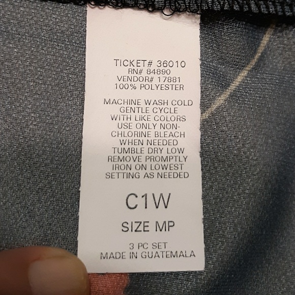 NAVY/BLACK SHEER ROSE KIMONO-STYLE JACKET, MP - Picture 5 of 5